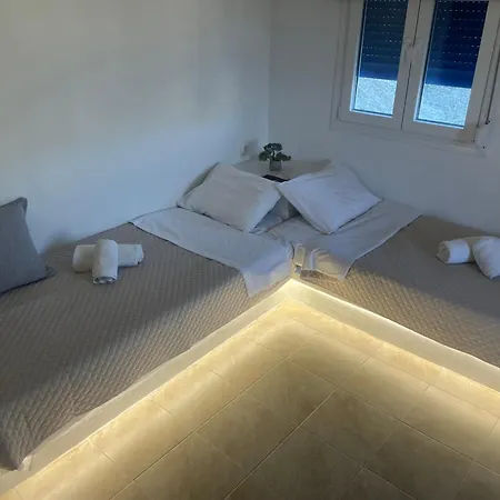 Aegean Breeze Kythnos Greek Small *